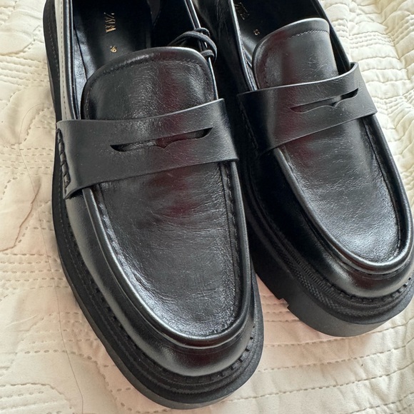 Zara Black Leather Platform Loafers - Picture 2 of 8
